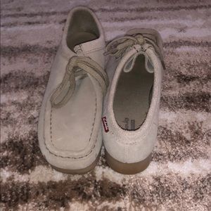 Women’s Clark Wallabees